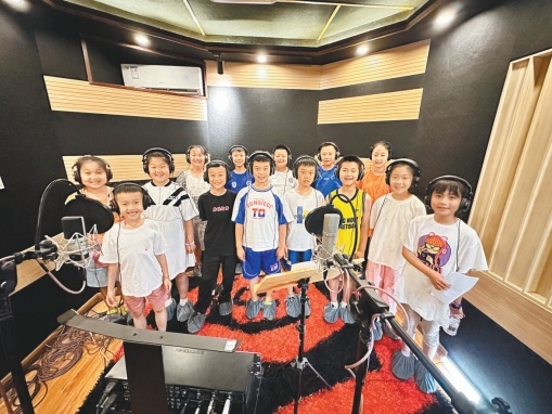两年里，奶酪童声合唱团已经发行了30多首原创歌曲。受访者供图