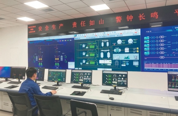 辽宁华电铁岭离网储能制氢一体化项目控制中心。（摄影：李波）