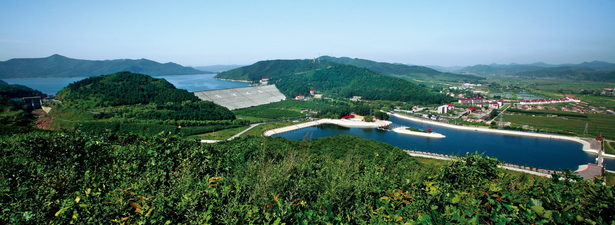 作为国家全域旅游示范区,弓长岭区生态环境得天独厚。图为汤河水库。(来源:弓长岭区委宣传部供图)