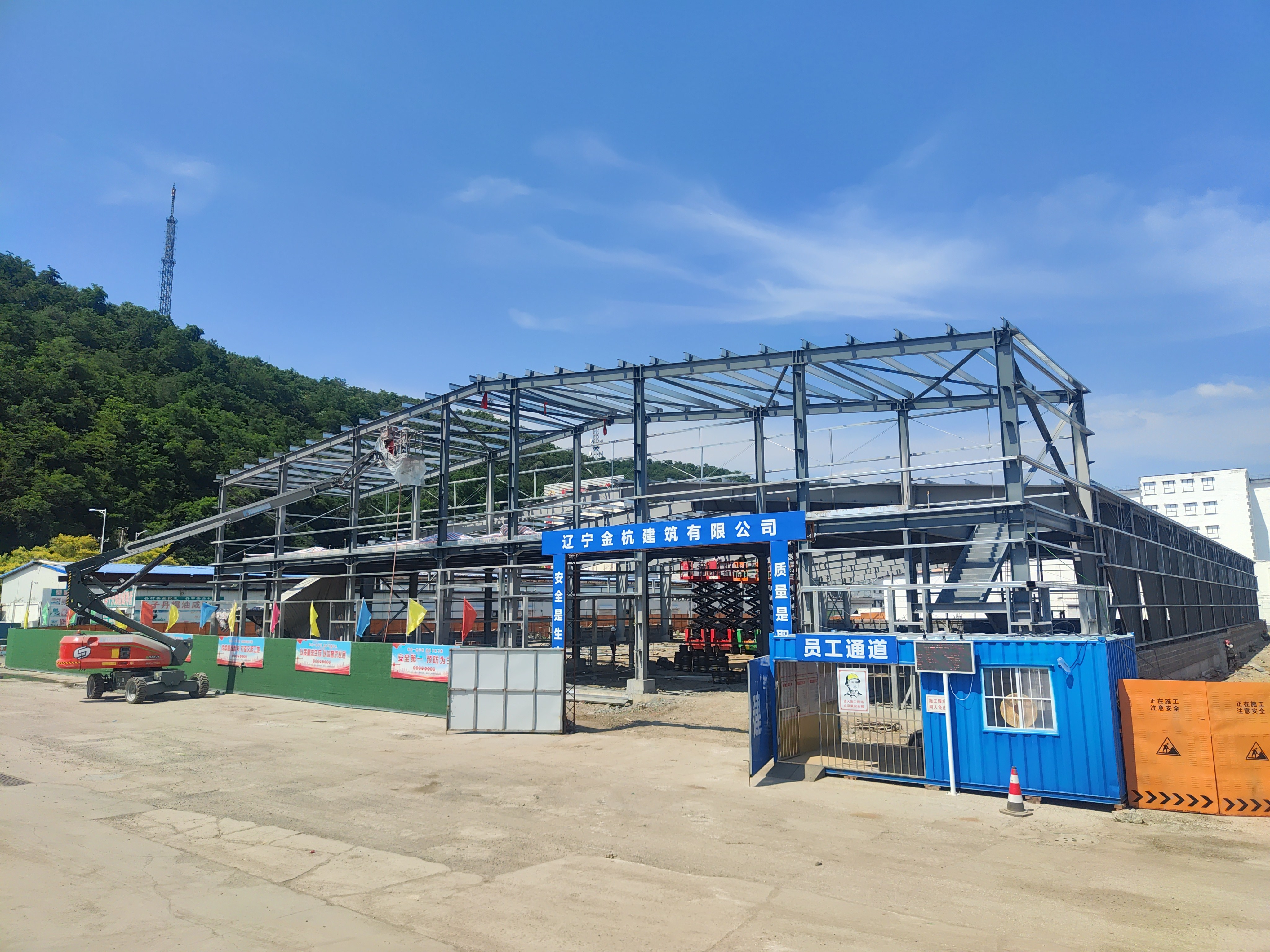抚顺市中顺食品有限责任公司农产品加工项目建设现场。（摄影：代振波）