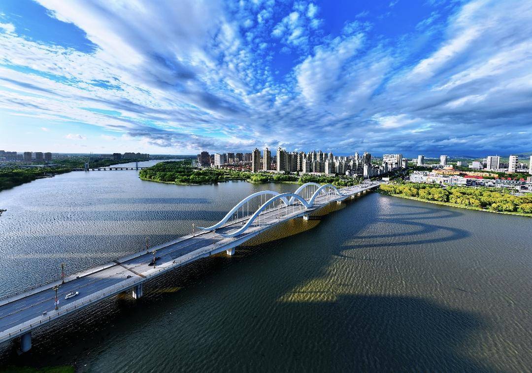 辽阳市太子河两岸宜居宜业,风光秀美。 辽阳市委宣传部供图