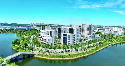 大连数谷积极打造产业数字化转型升级标杆区域。(摄影:王华)