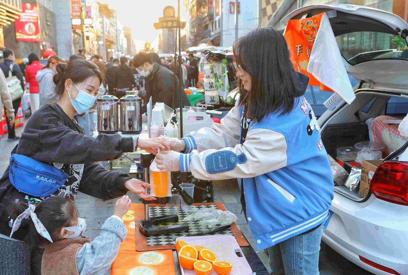 (摄影:查金辉)
