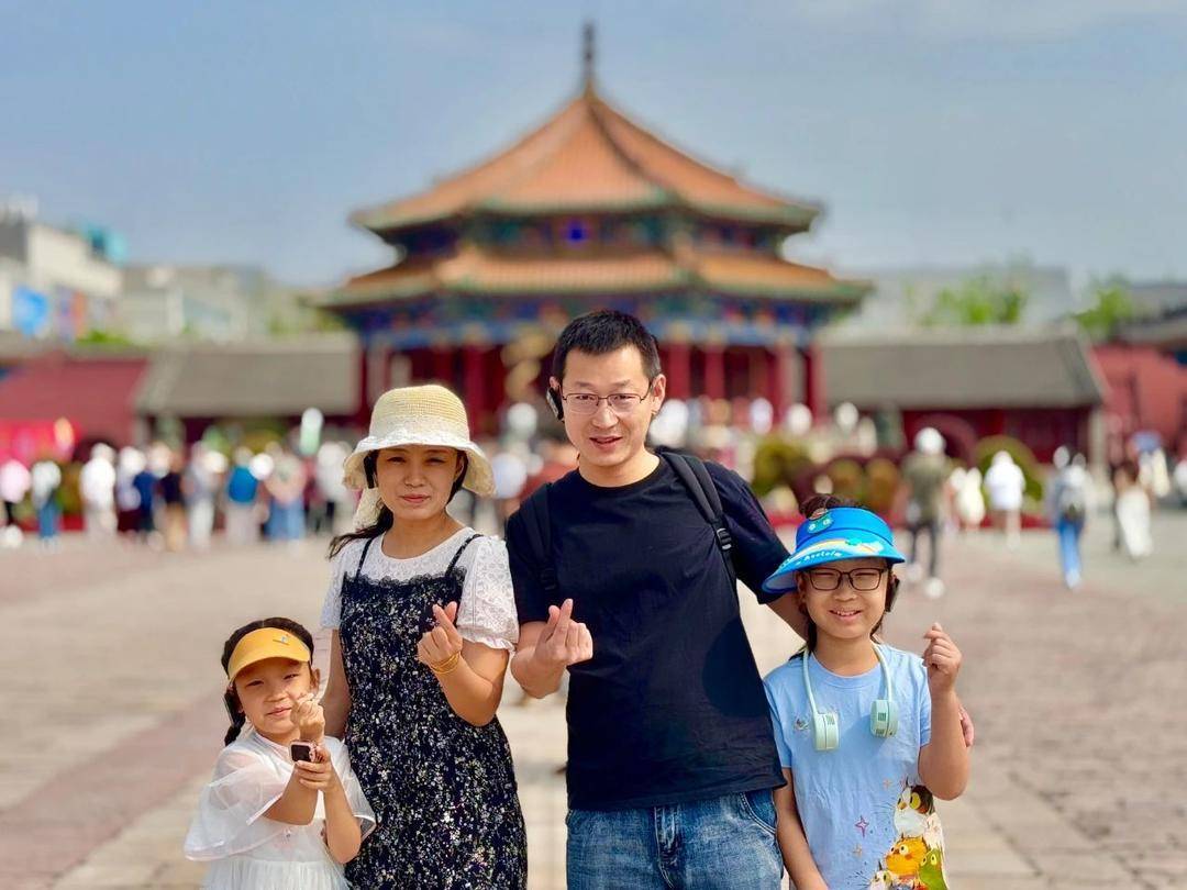 瞧这一家子。