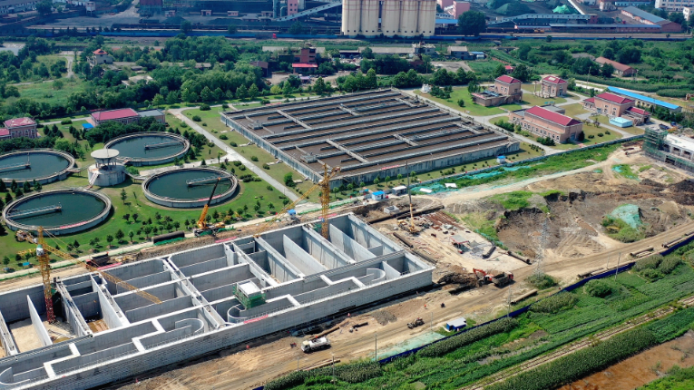 丹东市污水处理厂二期工程项目蓄水池工程。（宋永昆 摄）