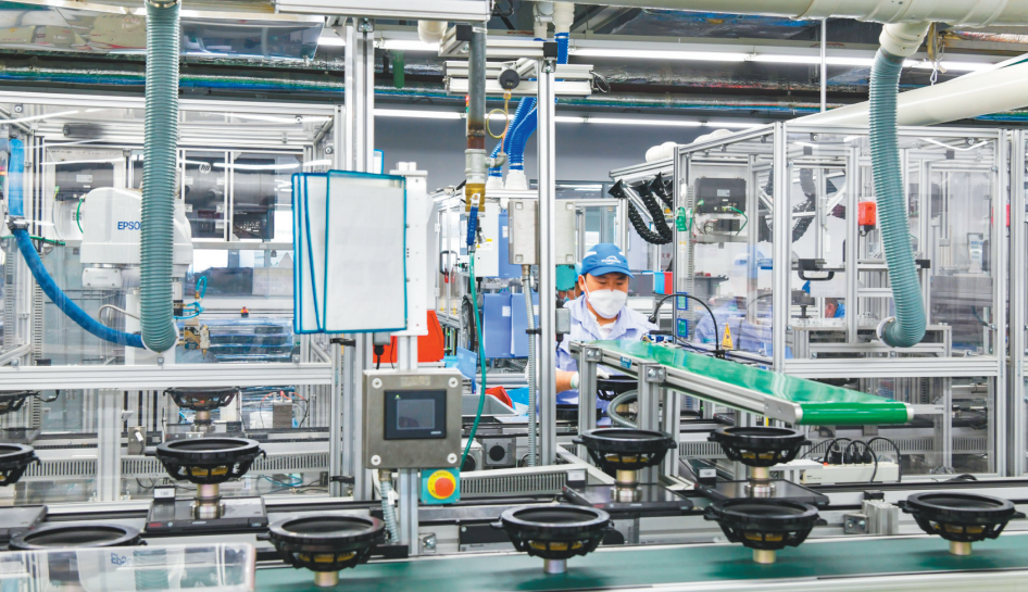 哈曼（中国）的自动化生产线。（摄影：刘海东）